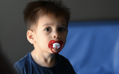 Les premiers virus de la vie en collectivité… et les mots tendres pour en parler